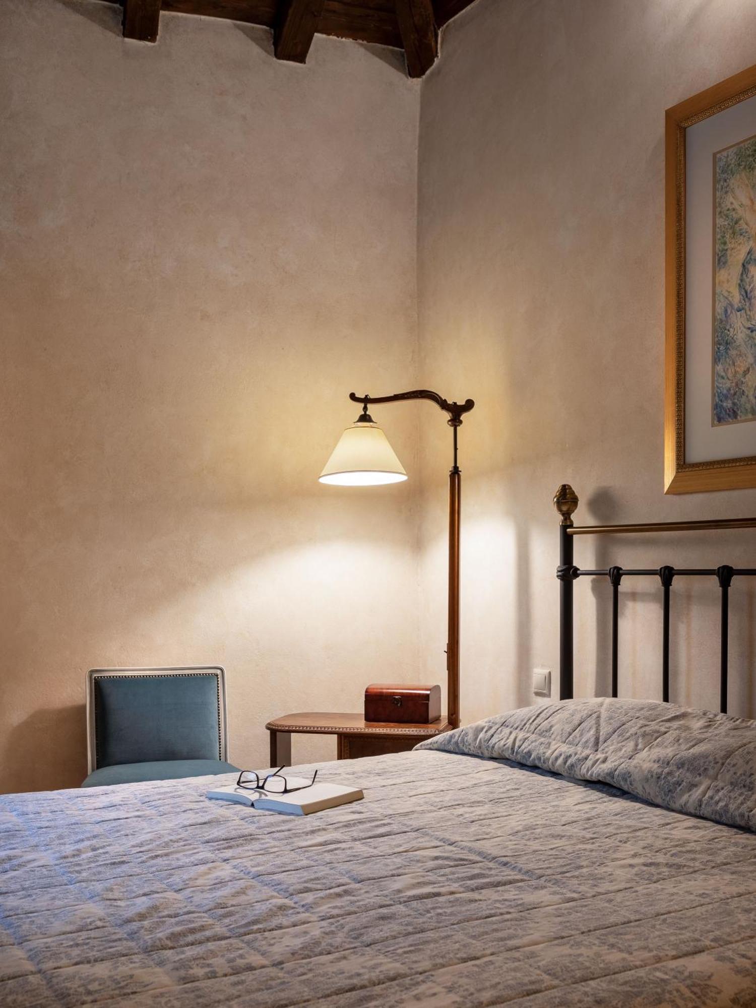 Ostra Menalon Luxury Suites Kardharás Extérieur photo
