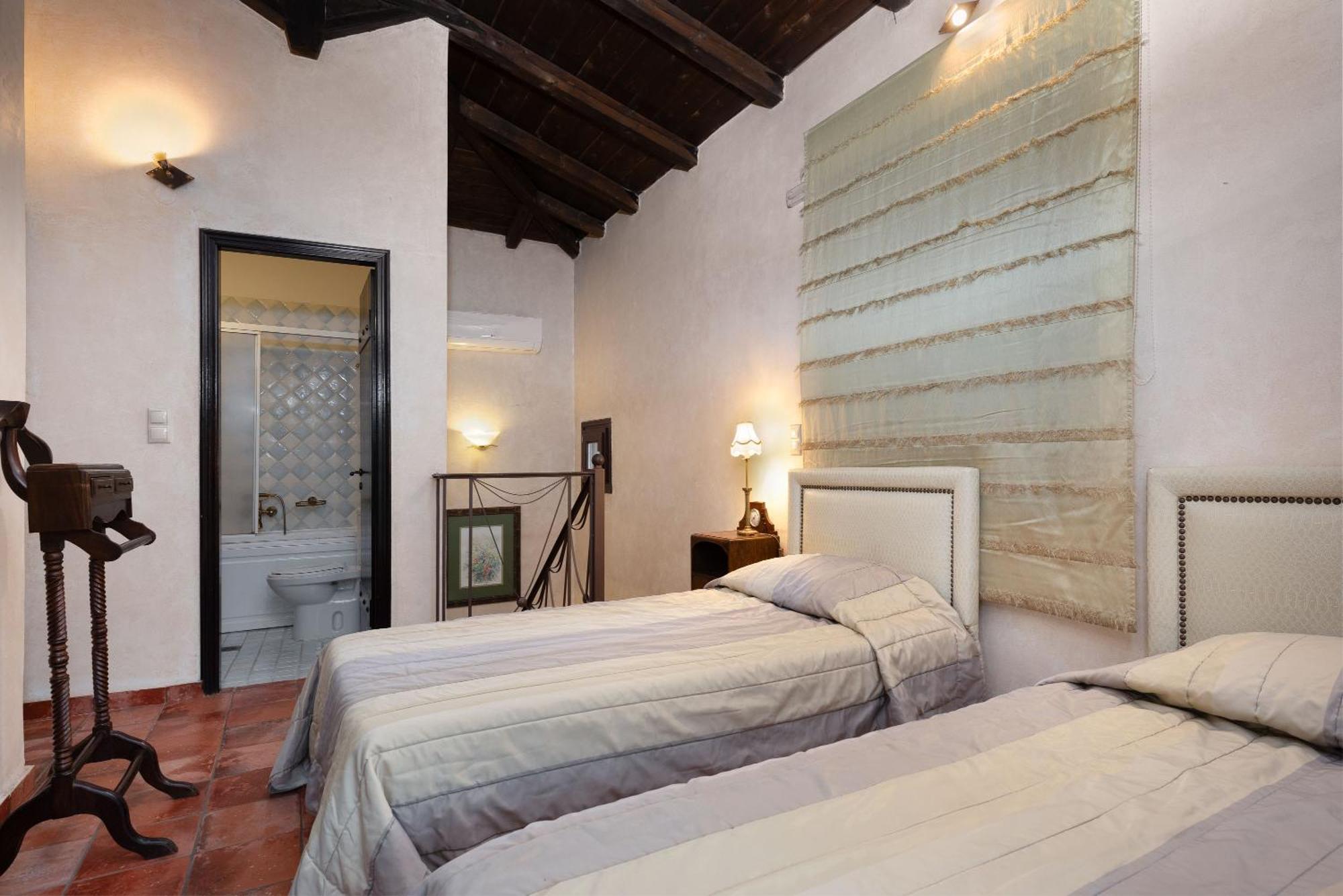 Ostra Menalon Luxury Suites Kardharás Extérieur photo