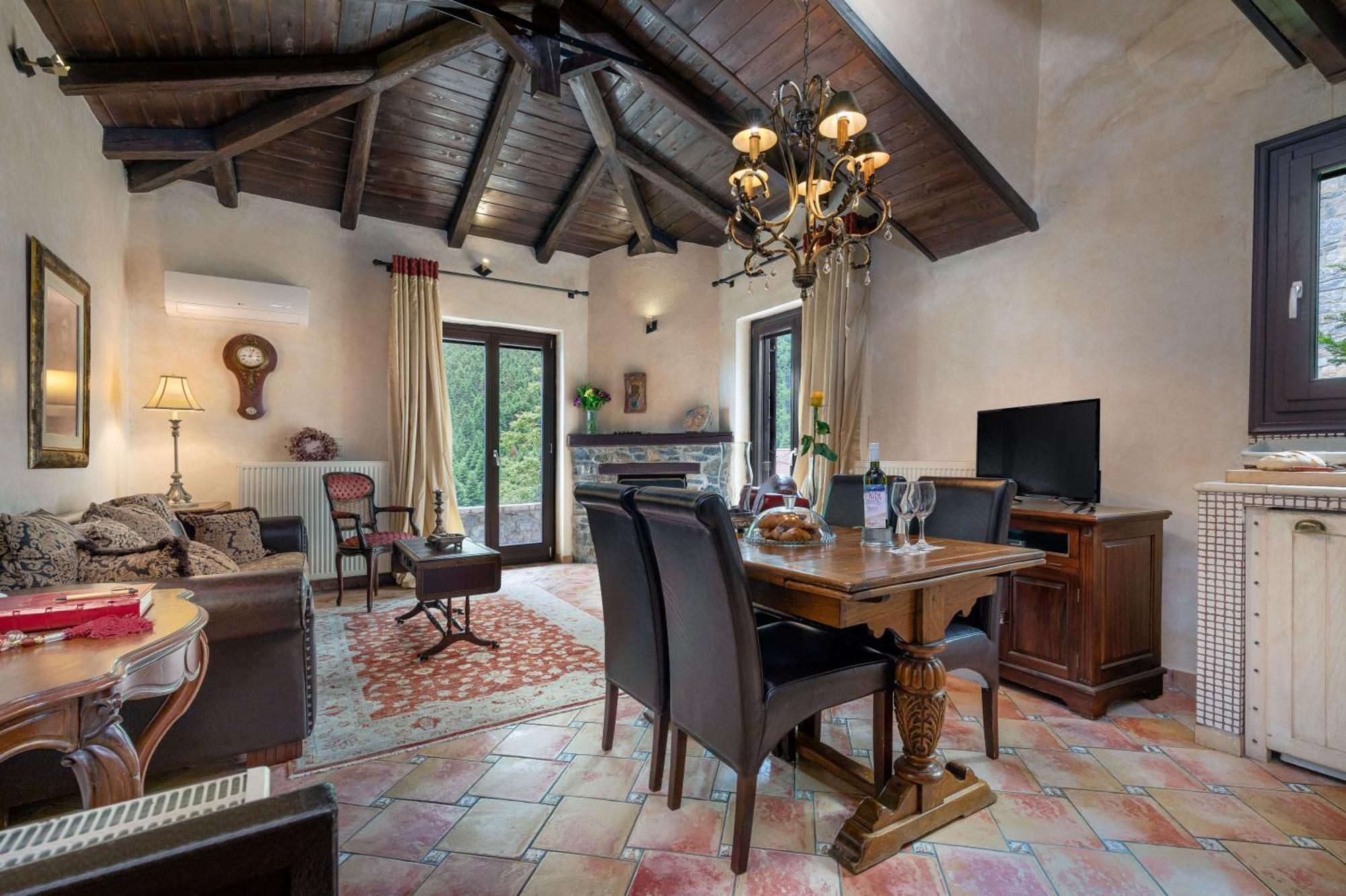 Ostra Menalon Luxury Suites Kardharás Chambre photo
