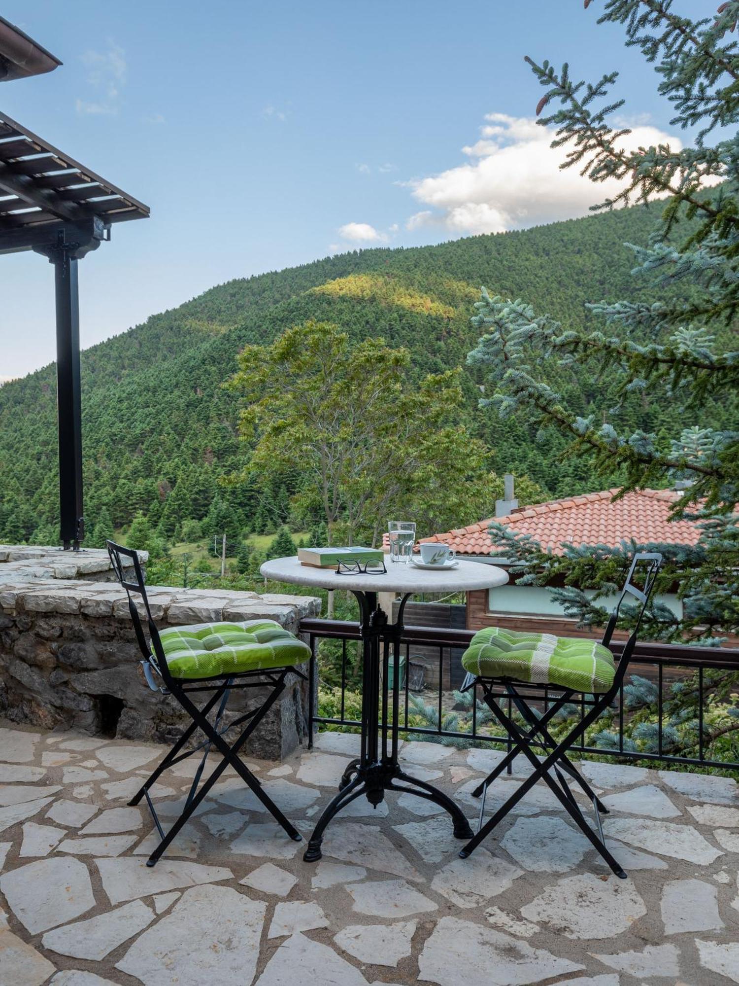 Ostra Menalon Luxury Suites Kardharás Extérieur photo