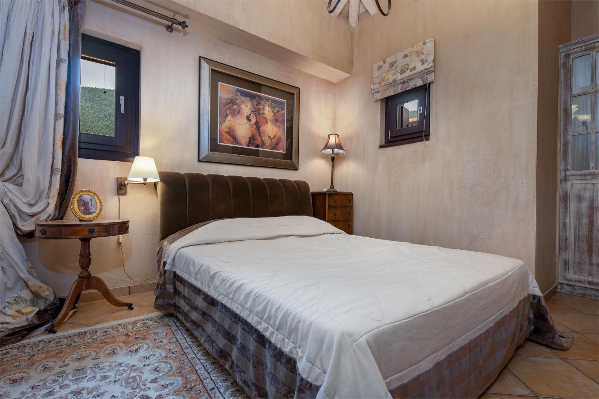 Ostra Menalon Luxury Suites Kardharás Chambre photo