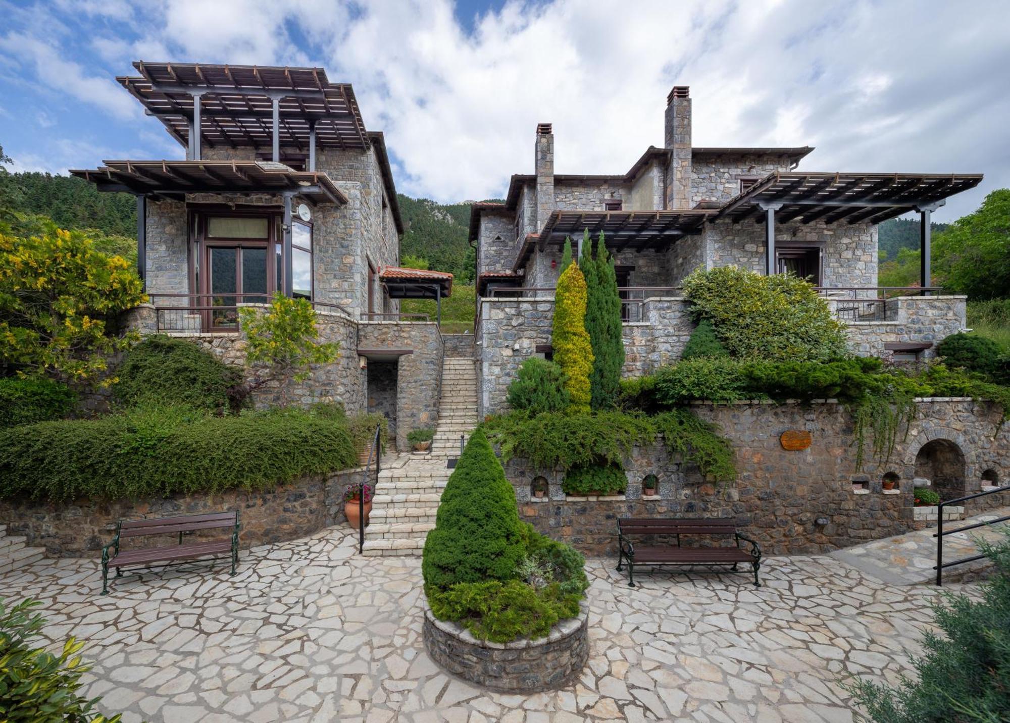 Ostra Menalon Luxury Suites Kardharás Extérieur photo