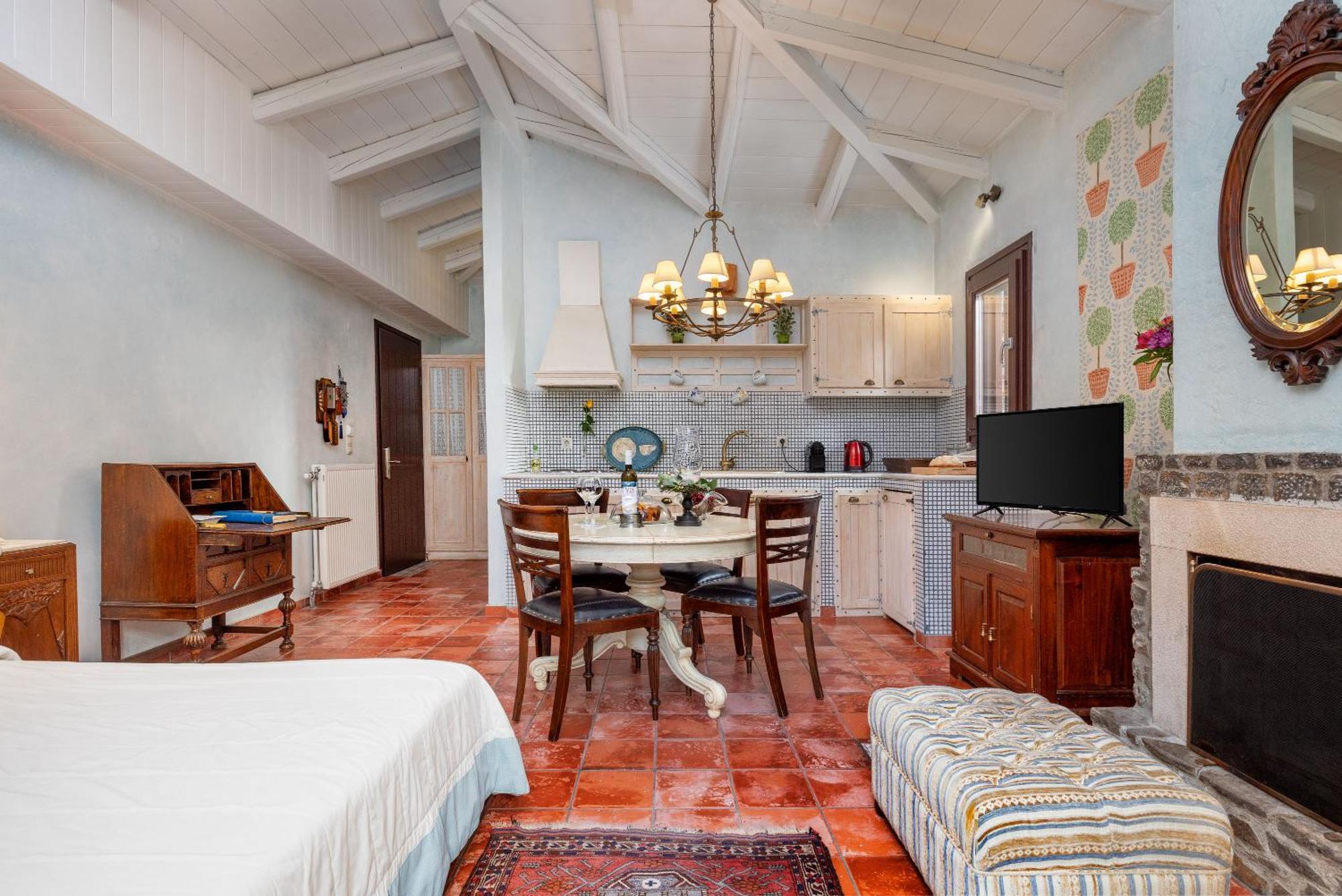 Ostra Menalon Luxury Suites Kardharás Extérieur photo